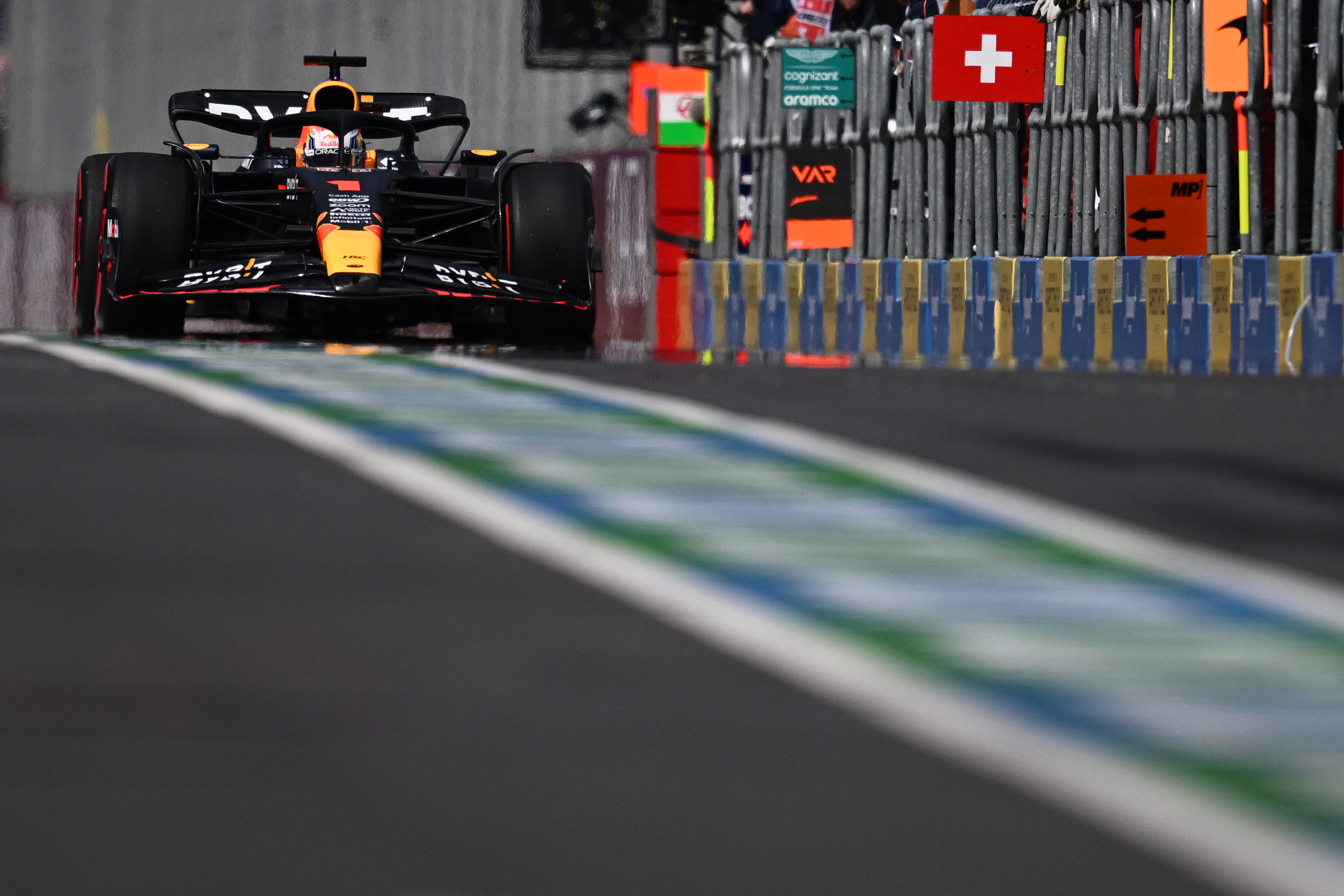 Melbourne (Australia), 30/03/2023.- Max Verstappen of Red Bull Racing during Free Practice One during the Formula 1 Australian Grand Prix at the Albert Park Circuit in Melbourne, Australia, 31 March 2023. EFE/EPA/JAMES ROSS AUSTRALIA AND NEW ZEALAND OUT