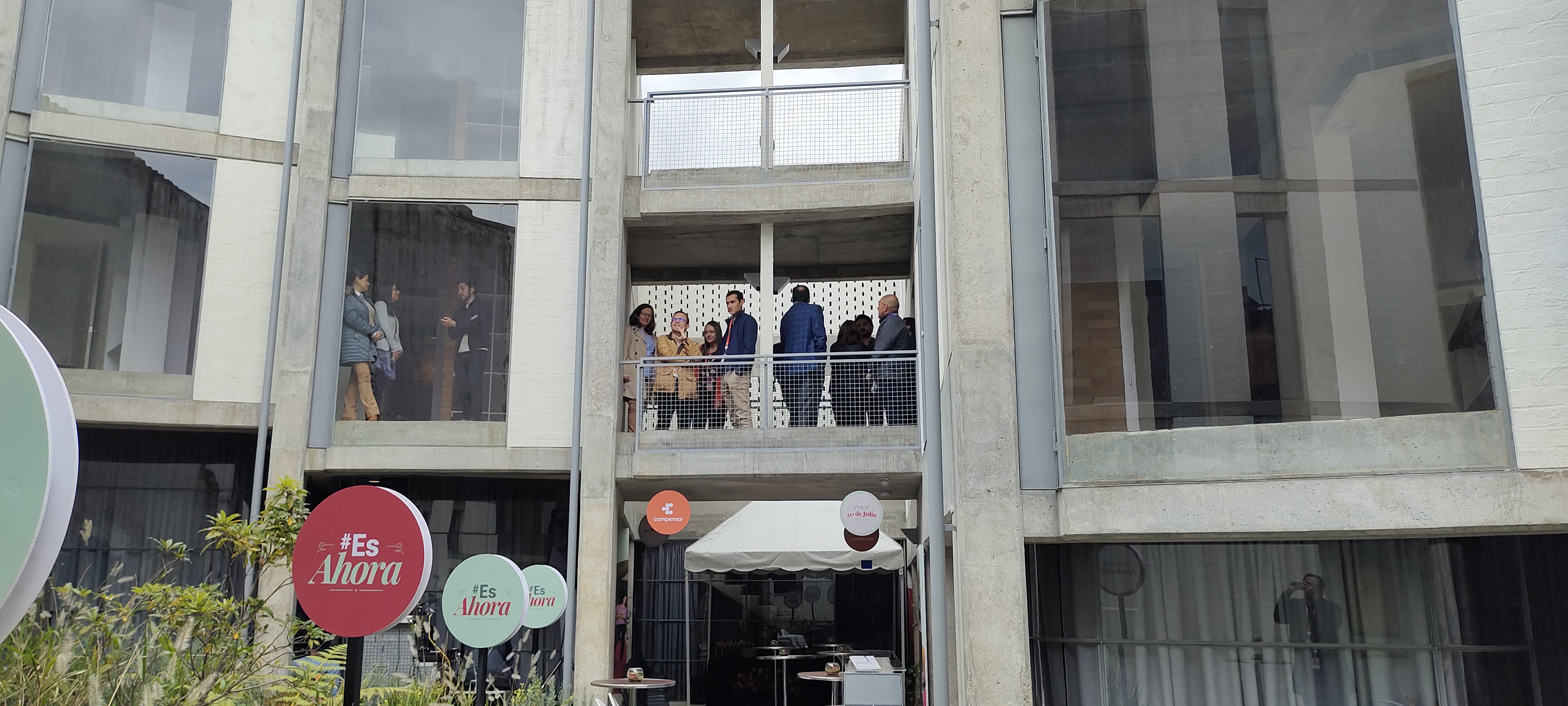 Compensar cerrará el año asignando cerca de 25.000 subsidios de vivienda.