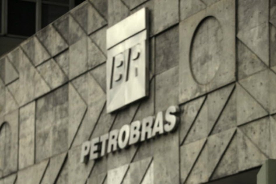 Condenan a cinco exdirectivos de constructora OAS por corrupción en Petrobras