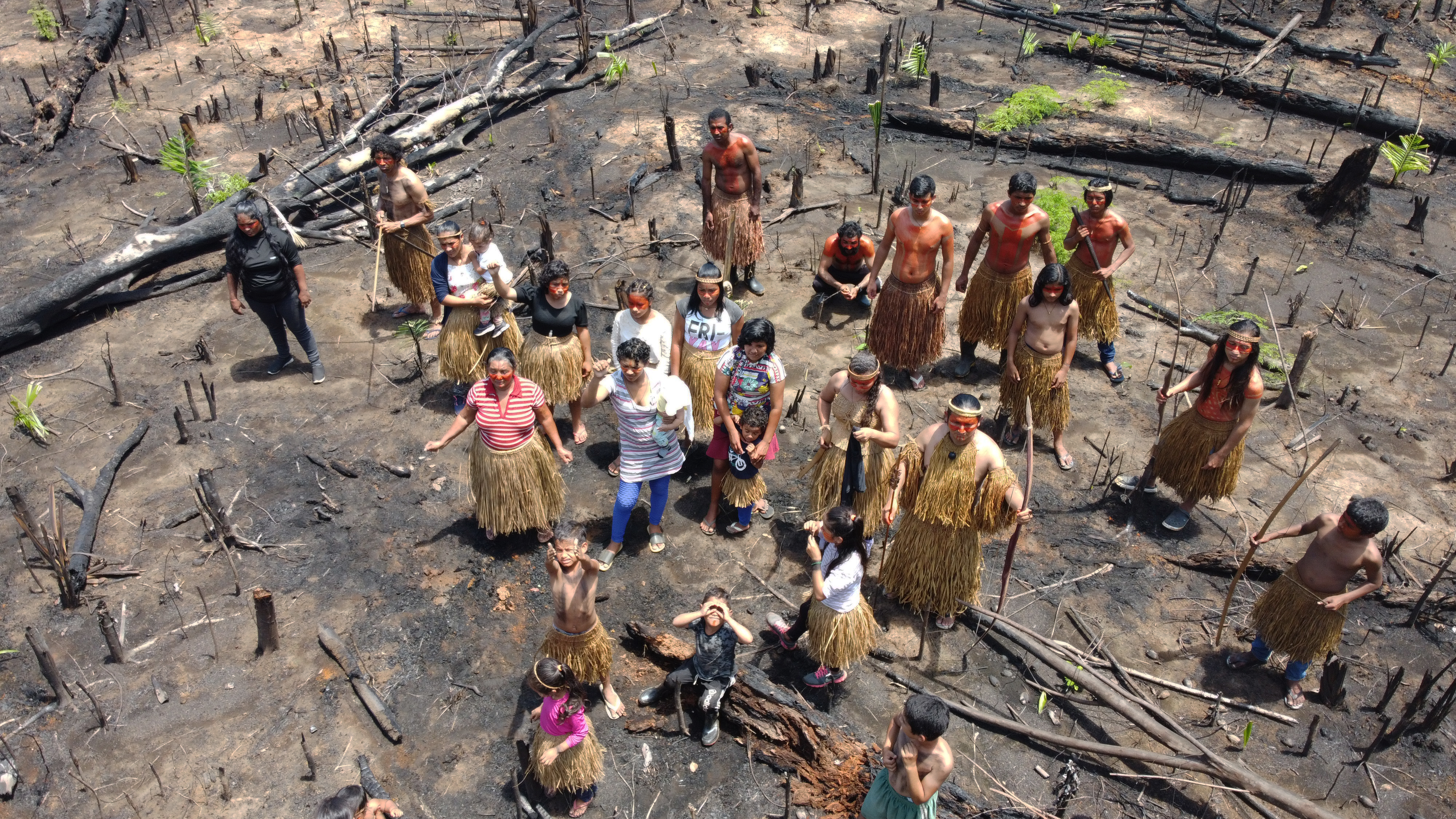Indígenas Mura, en Brasil  y su lucha por proteger la Amazonia su territorio.