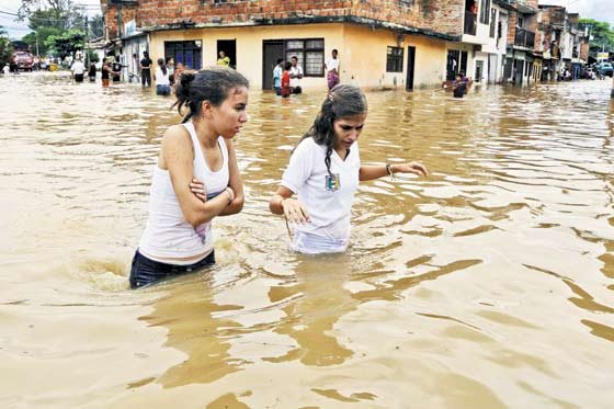 Retrasos en obras ponen en riesgo a regiones ante posible llegada de La Niña