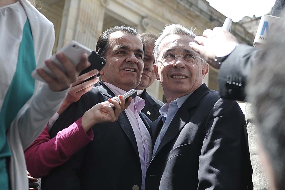 Oposición uribista en Congreso