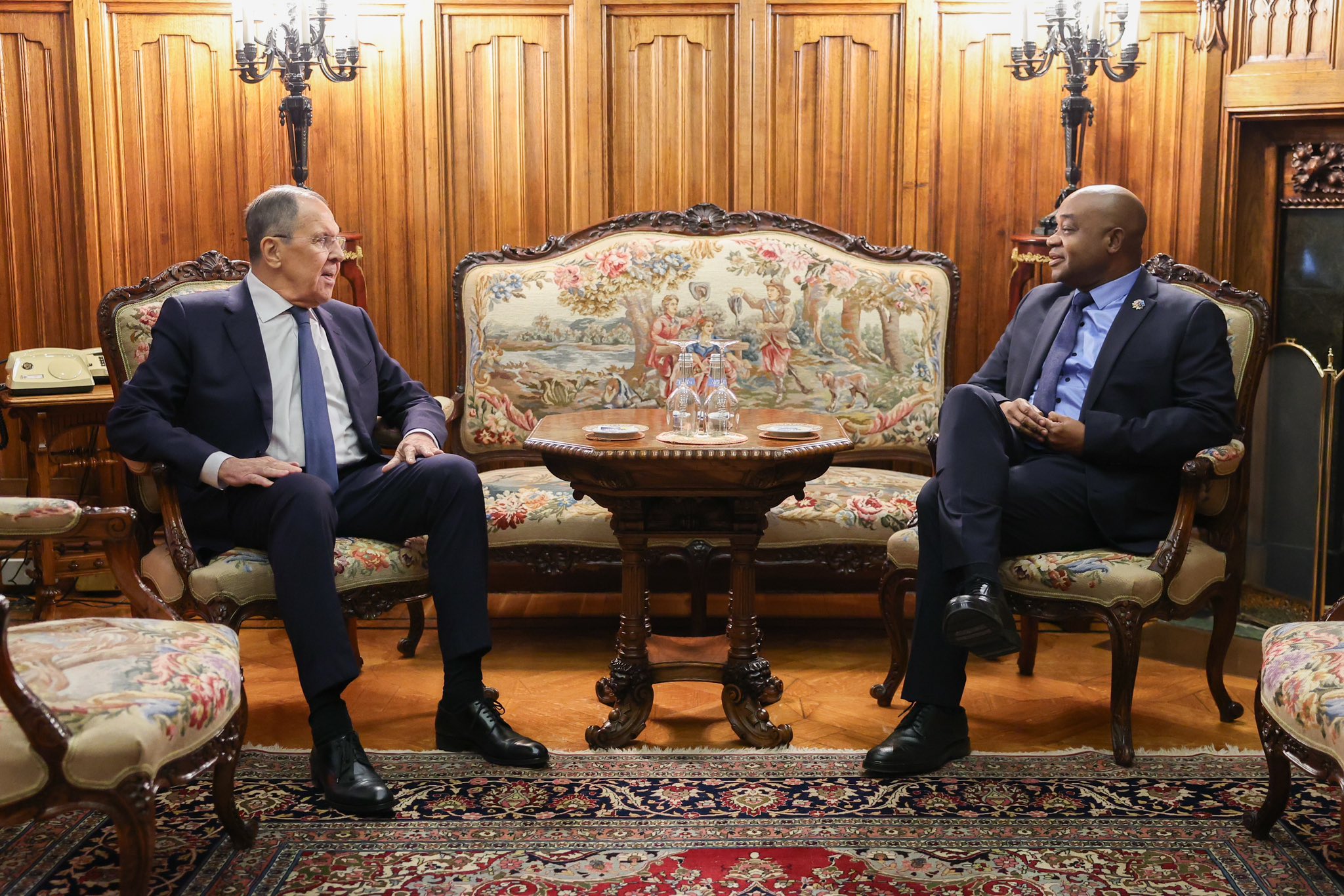 Murillo cierra agenda en Rusia: Colombia buscará “que se logre la paz”