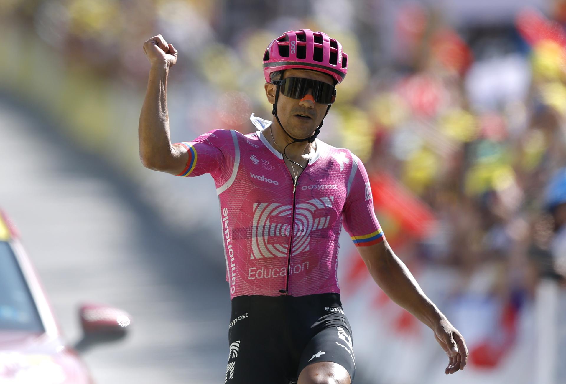 Carapaz fue el más explosivo y conquistó la etapa 18 del Tour: vea la clasificación general