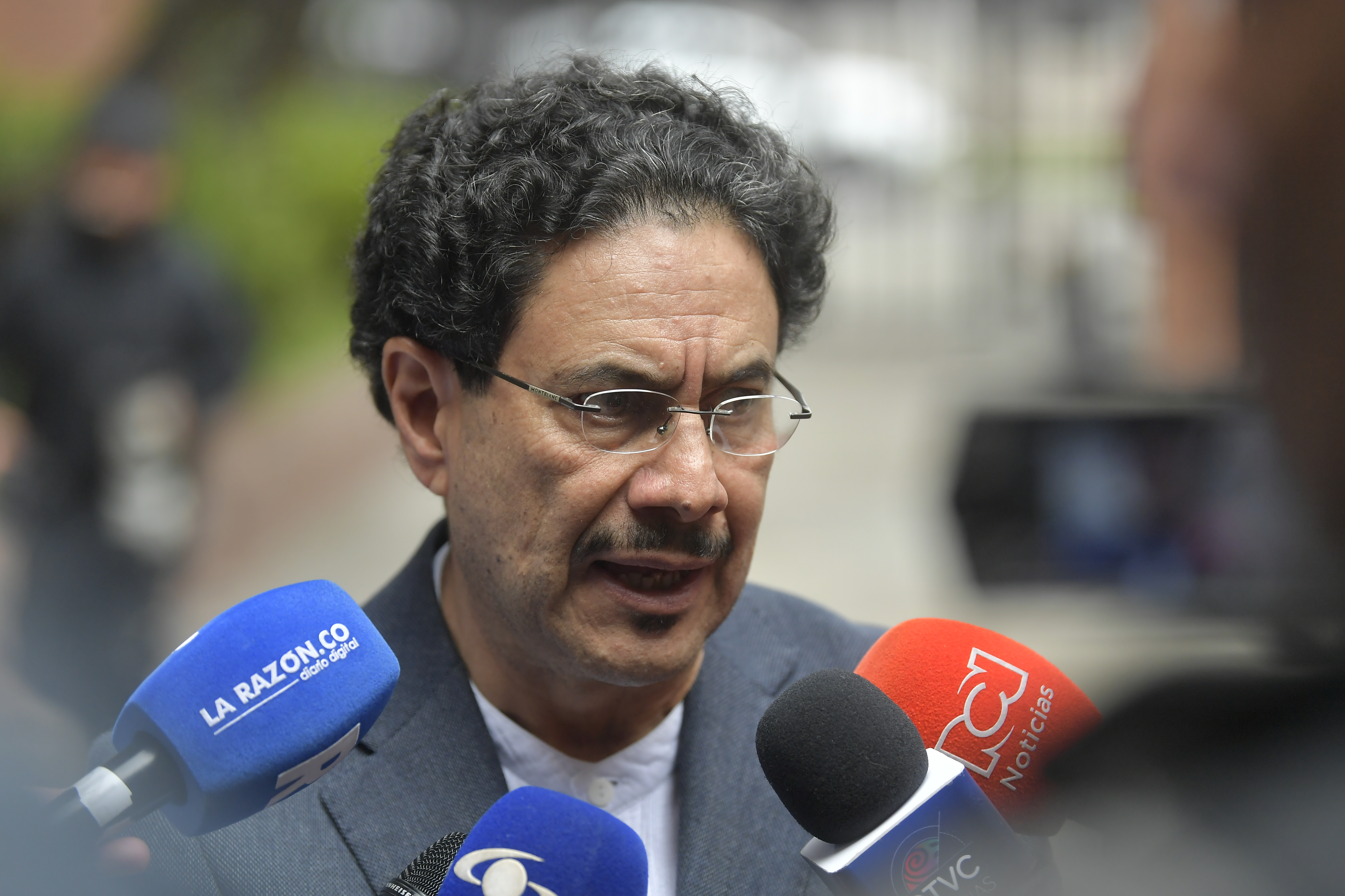Iván Cepeda pide que se impute a una testigo del caso Uribe por falso testimonio