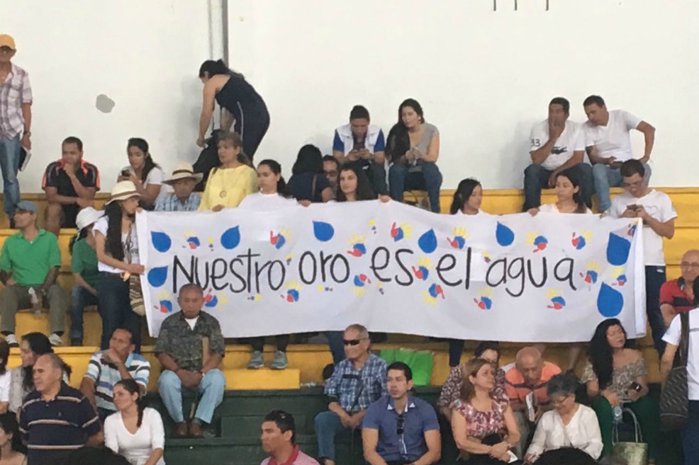 Ministro de ambiente es abucheado por la comunidad del páramo de Santurbán