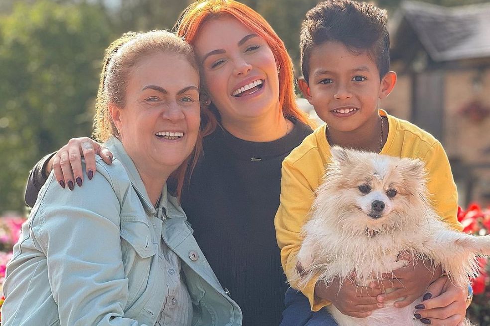 Cuando Sara Uribe celebraba la recuperación de su hijo Jacobo, iniciaron otros tormentosos días por el estado de salud de su mamá