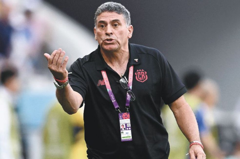 Luis Fernando Suárez dejó de ser el técnico de la selección de Costa Rica