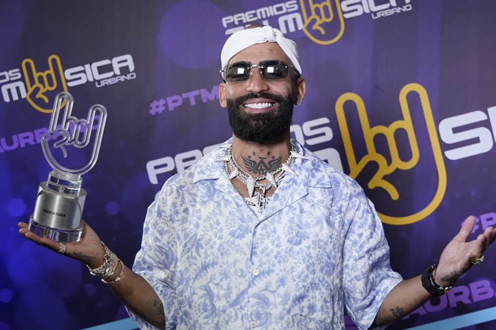 PREMIOS TU MÚSICA URBANO 2023