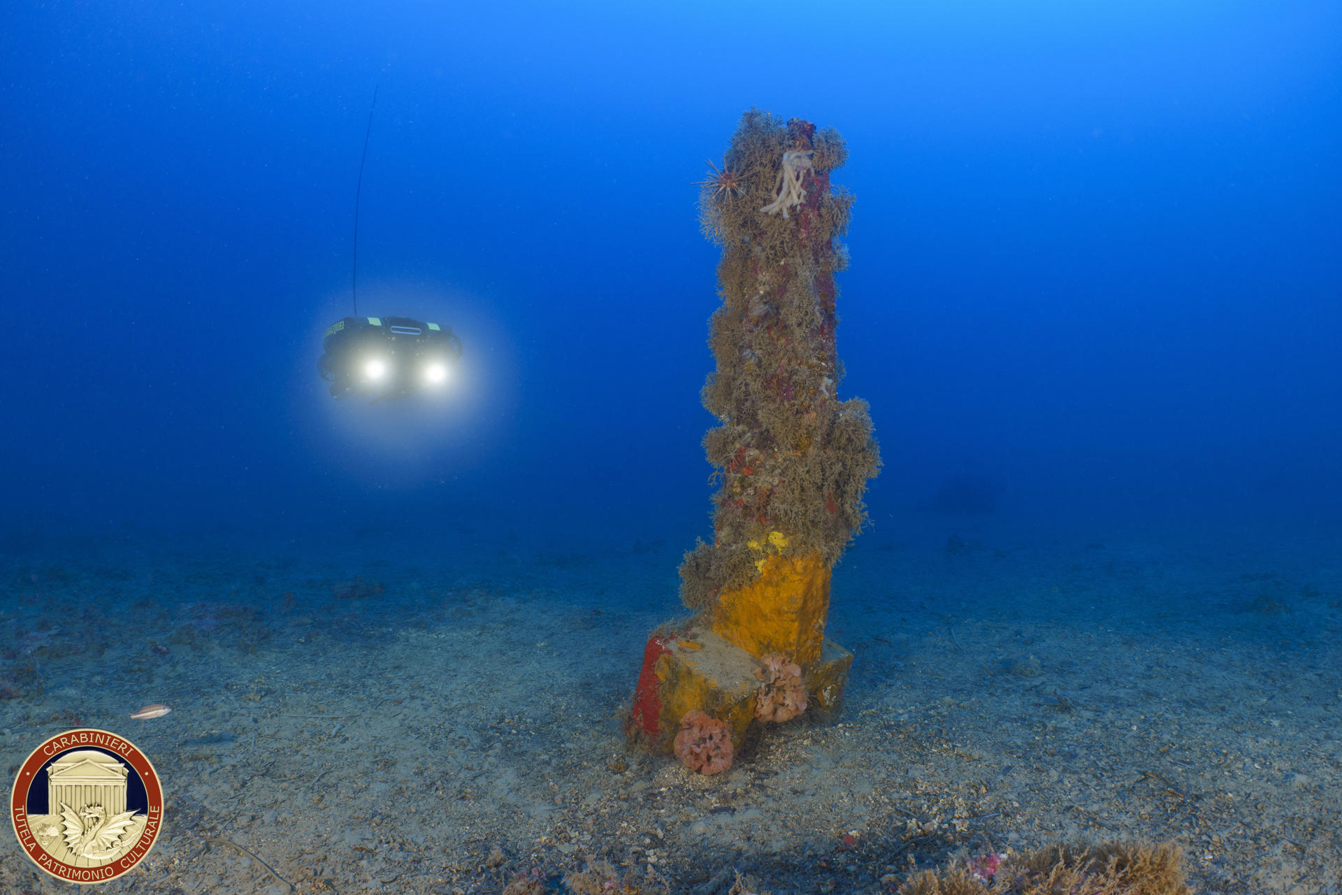Hallan un ancla de época romana del año 253 a.C. en el fondo del mar en el sur de Italia