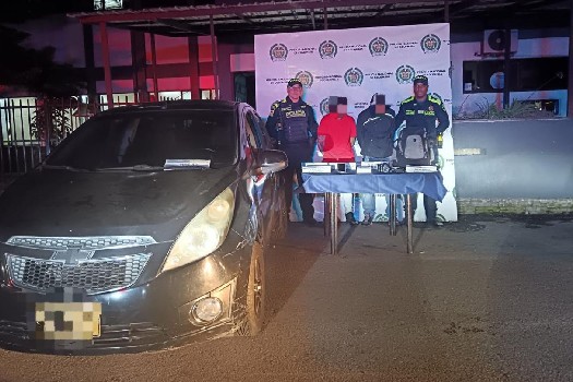 En flagrancia, así capturaron a dos sujetos minutos después de robar un bus del SITP