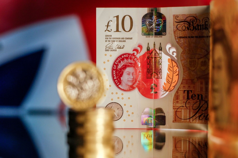 Banco de Inglaterra comprará títulos de deuda para calmar mercados