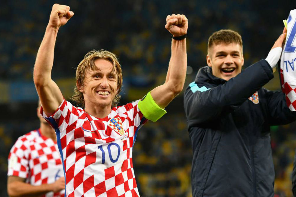 Modric y Rakitic lideran la preselección de Croacia para el Mundial