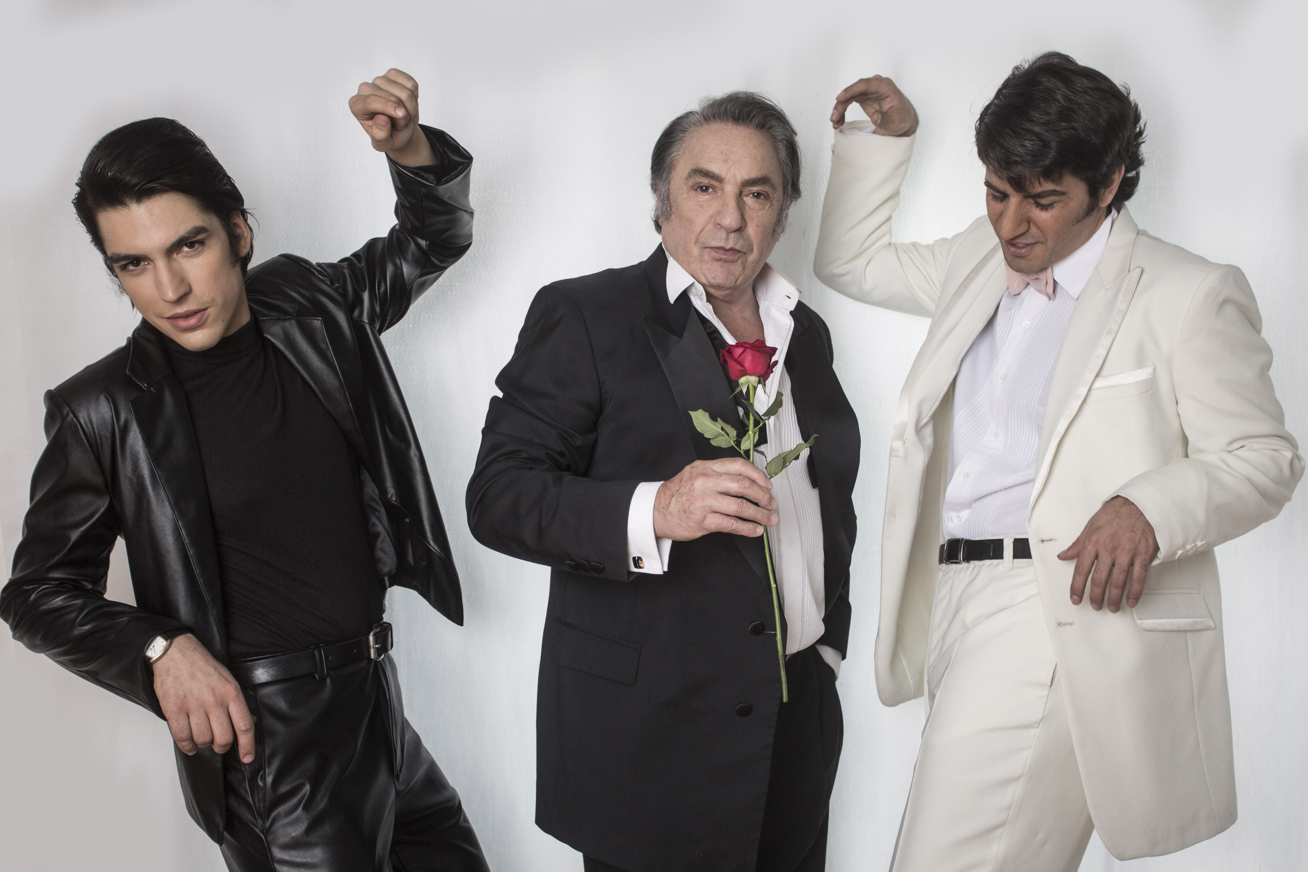 Sandro, en su faceta de adulto mayor, realiza sus últimos shows en el gran Rex.