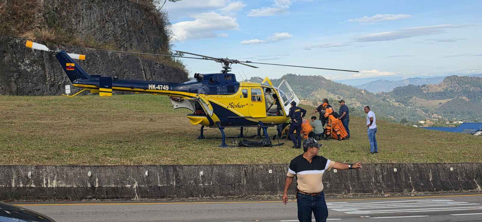 Bomberos de Cundinamarca atienden varias emergencias por incendios.