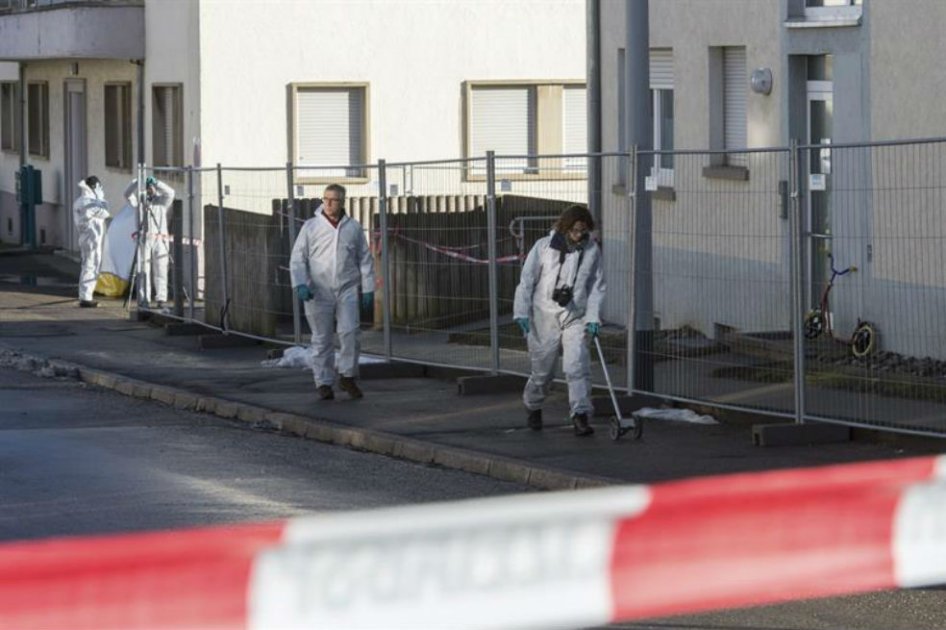 Desconocidos lanzan granada contra centro de refugiados en Alemania