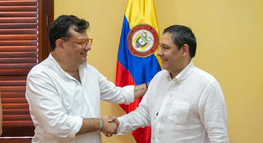 Mauricio Lizcano, ministro de las Tecnologías de la Información y las Comunicaciones, durante la posesión de Hollman Morris como gerente de RTVC.
