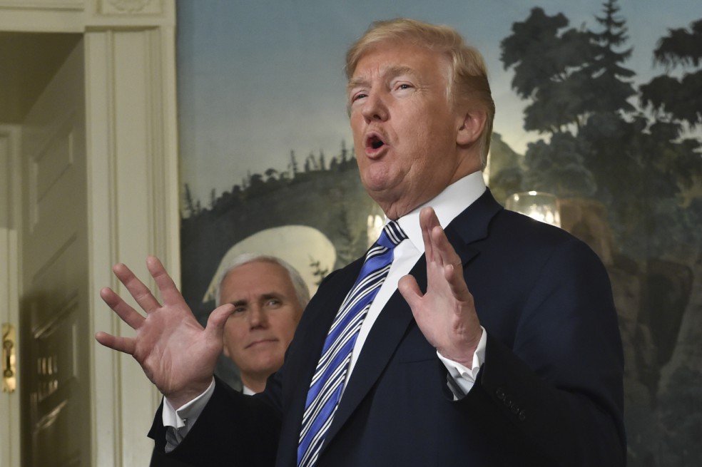 Sube respaldo a Trump, ¿alguien lo entiende?