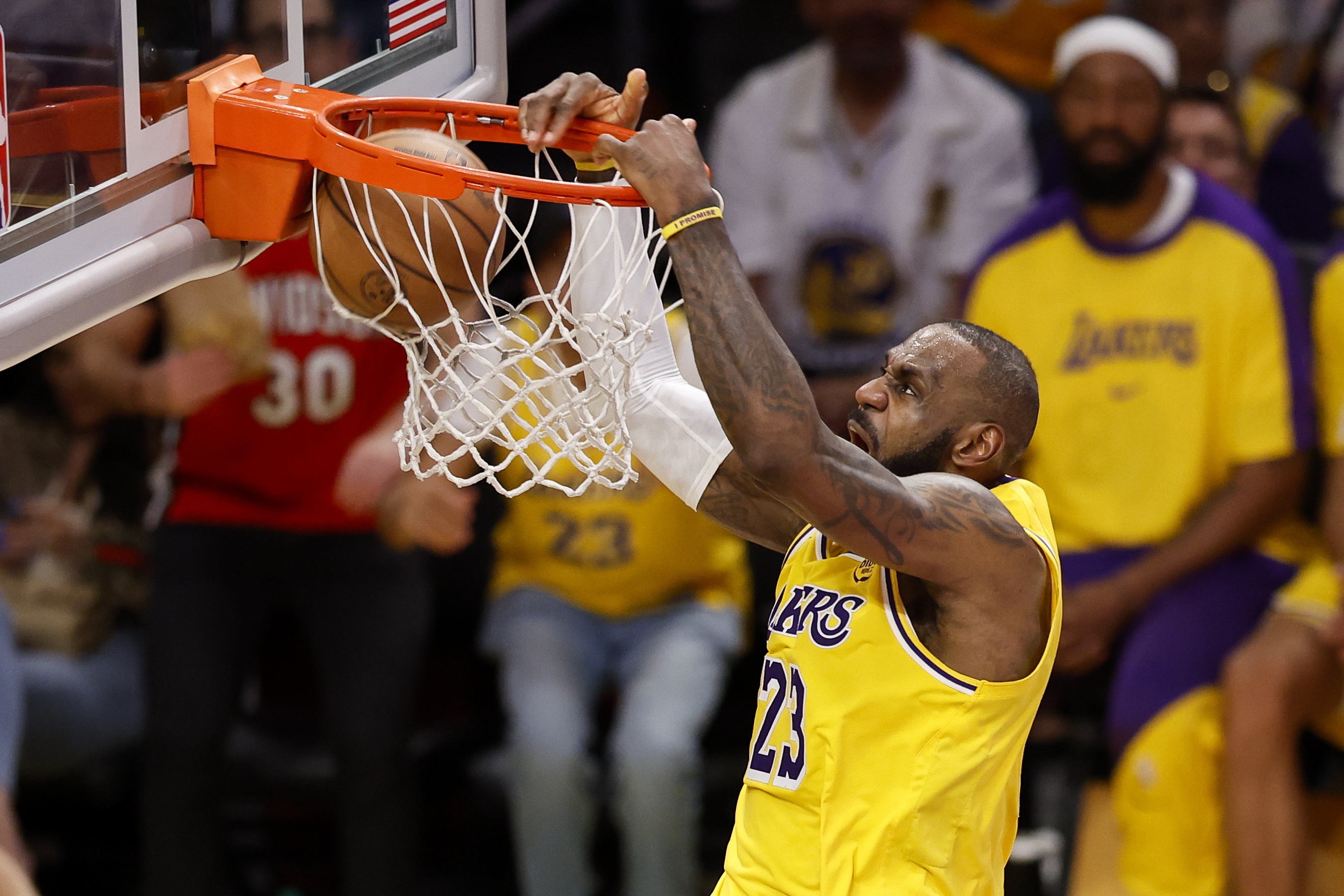 LeBron James sumó otro impresionante récord a su palmarés: superó a Abdul-Jabbar