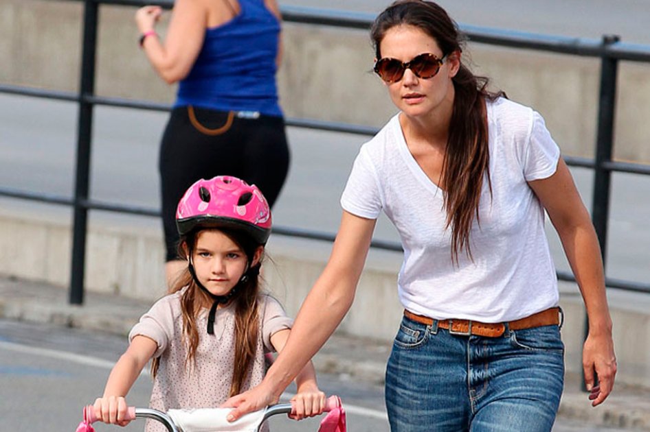 Hija de Tom Cruise y Katie Holmes quiere ser gimnasta