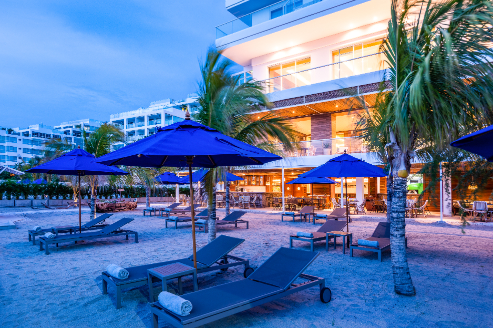 Santa Marta Marriott Resort Playa Dormida cuenta con áreas de piscina y playa, dos restaurantes, que estarán operando con capacidades limitadas.