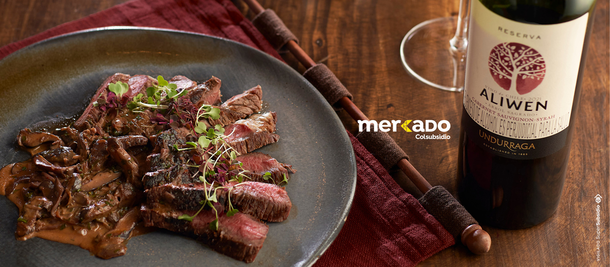 Cadera de res a la brasa con salsa de setas, una receta de Colsubsidio