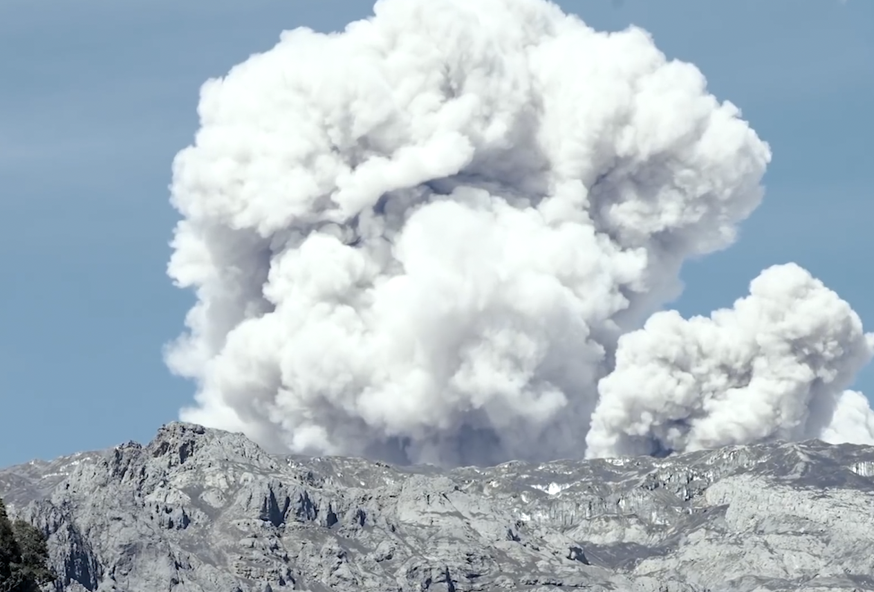 La actividad del volcán Nevado del Ruiz sigue mostrando niveles bajos el 25 de junio