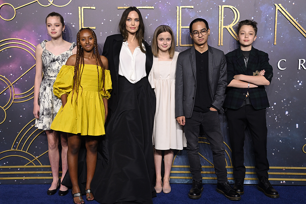 ANGELINA JOLIE E HIJOS