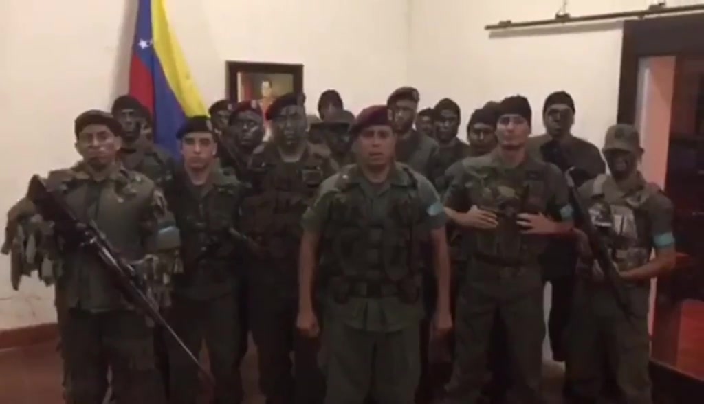 Grupo de militares venezolano se declara en «rebeldía» contra Nicolás Maduro