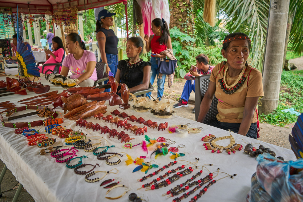 Las comunidades indígenas de la Amazonas hacen grandes aportes a la conservación ambiental desde el saber ancestral y la riqueza cultural.