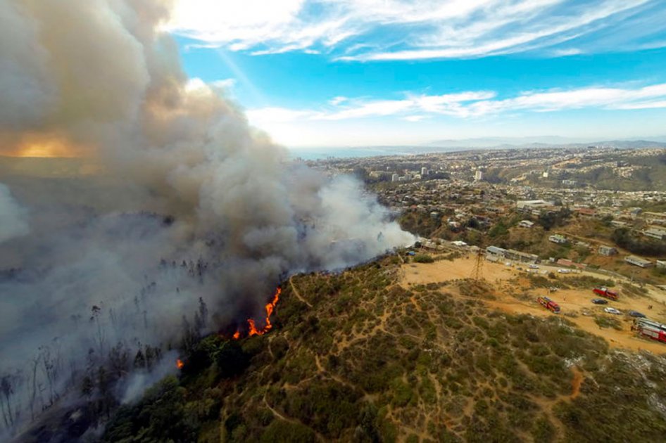 Autoridades decretan alerta roja en región chilena de O’Higgins por incendio