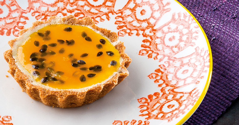 Tartaletas rellenas de mousse de maracuyá