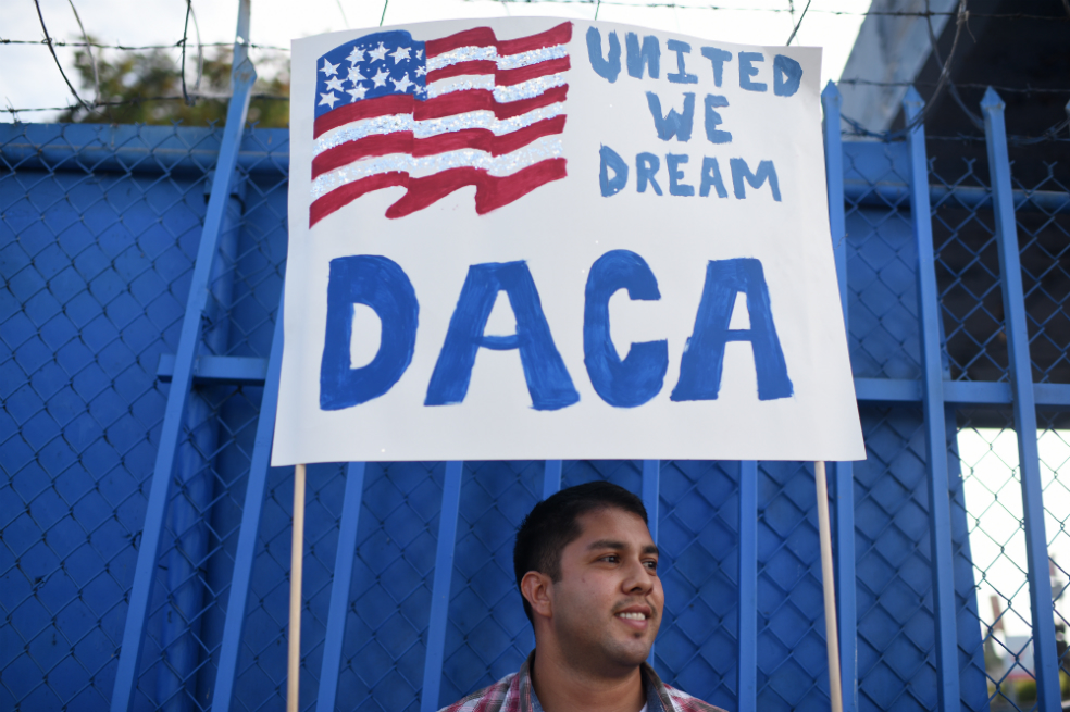 Juez californiano bloquea el plan de Trump para derrocar el DACA