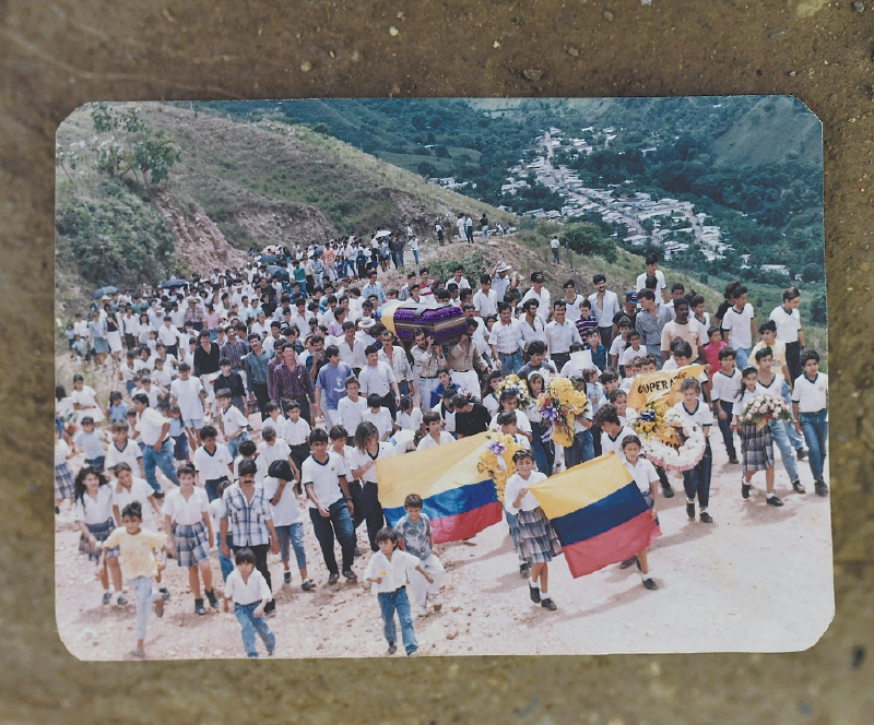 La foto del asesinato de un líder político tomada por Carlos Guiral. 
