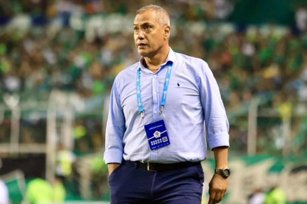 ¡No va más! Deportivo Cali oficializó la salida del técnico Hernán Torres