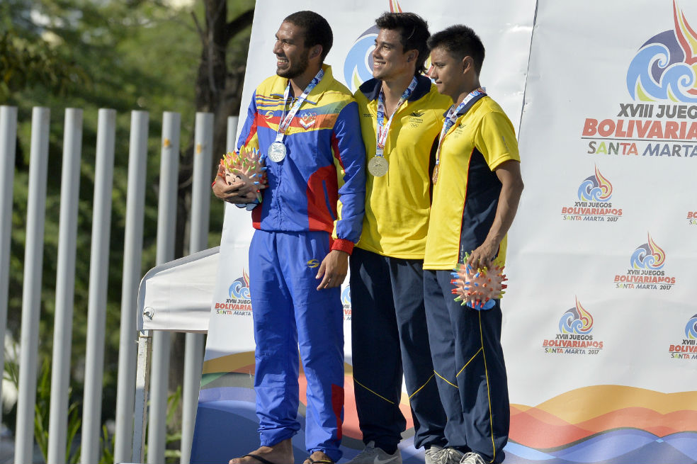 Colombia dominó en el debut de los clavados en los Juegos Bolivarianos