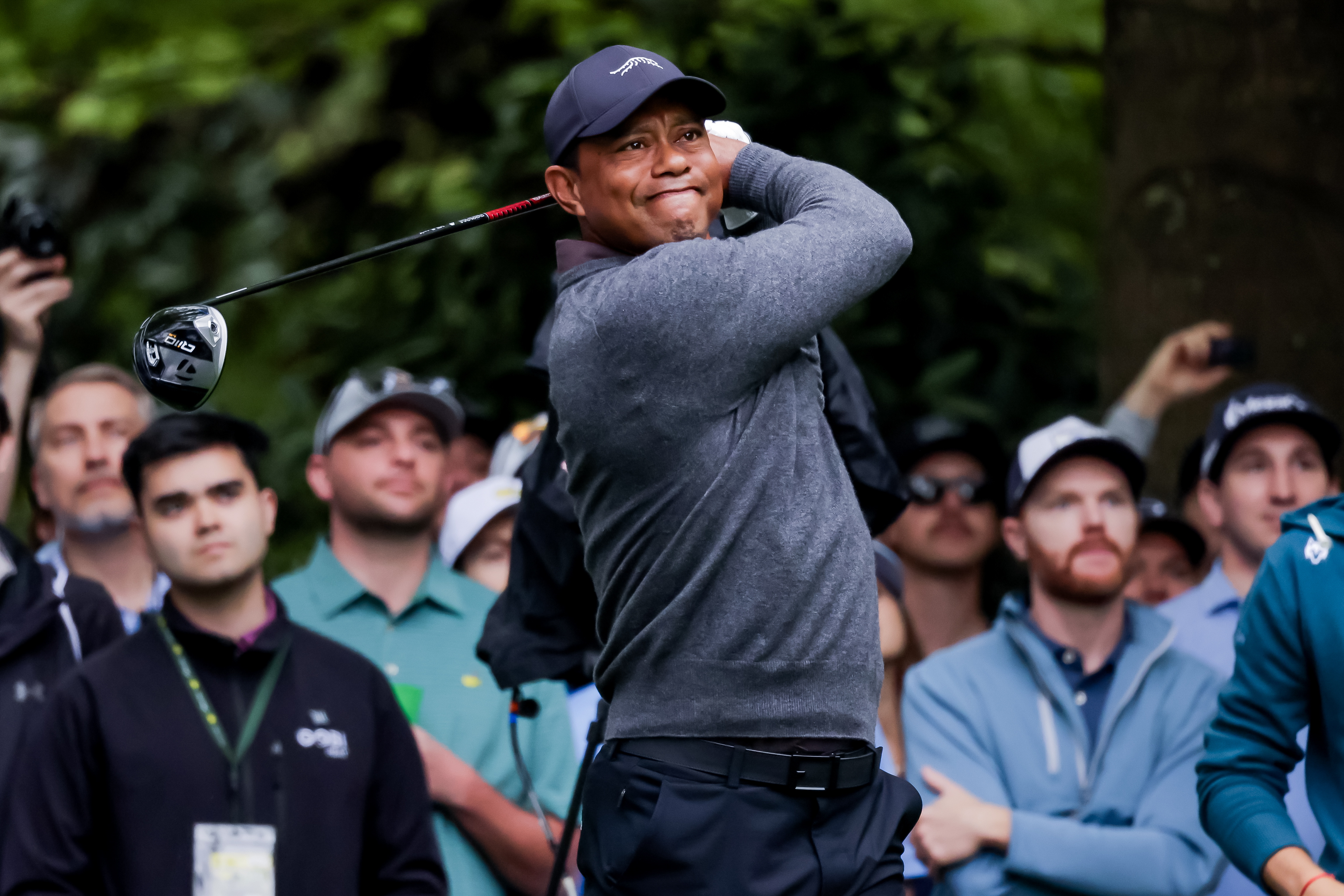 Augusta (United States), 09/04/2024.- Tiger Woods of the US hits from the fairway on the seventh hole during the second practice round for the Masters Tournament at the Augusta National Golf Club in Augusta, Georgia, USA, 09 April 2024. The Augusta National Golf Club will hold the Masters Tournament from 11 April through 14 April 2024. EFE/EPA/JUSTIN LANE