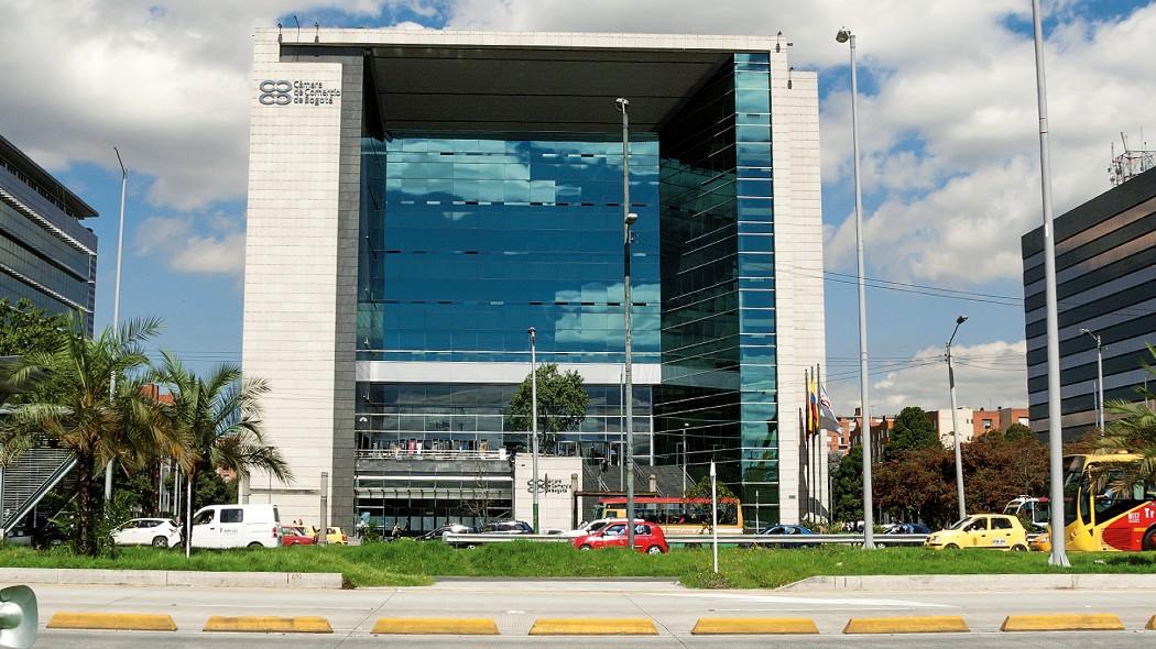 La CCB establece acuerdos con el Gobierno para el desarrollo económico de la región