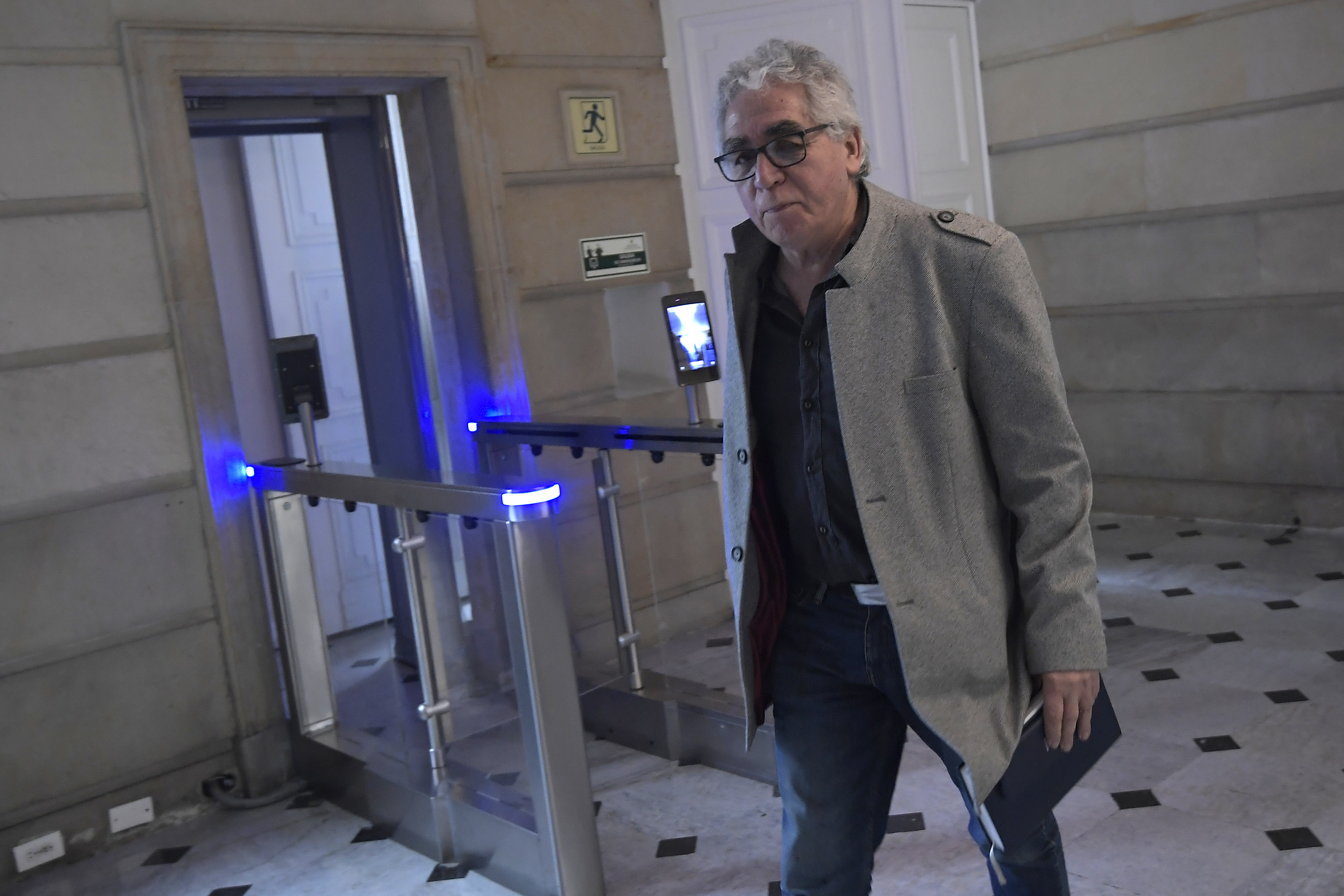 Director de la Unidad Nacional de Protección (UNP), ingresando a la Casa de Nariño, Presidencia.
