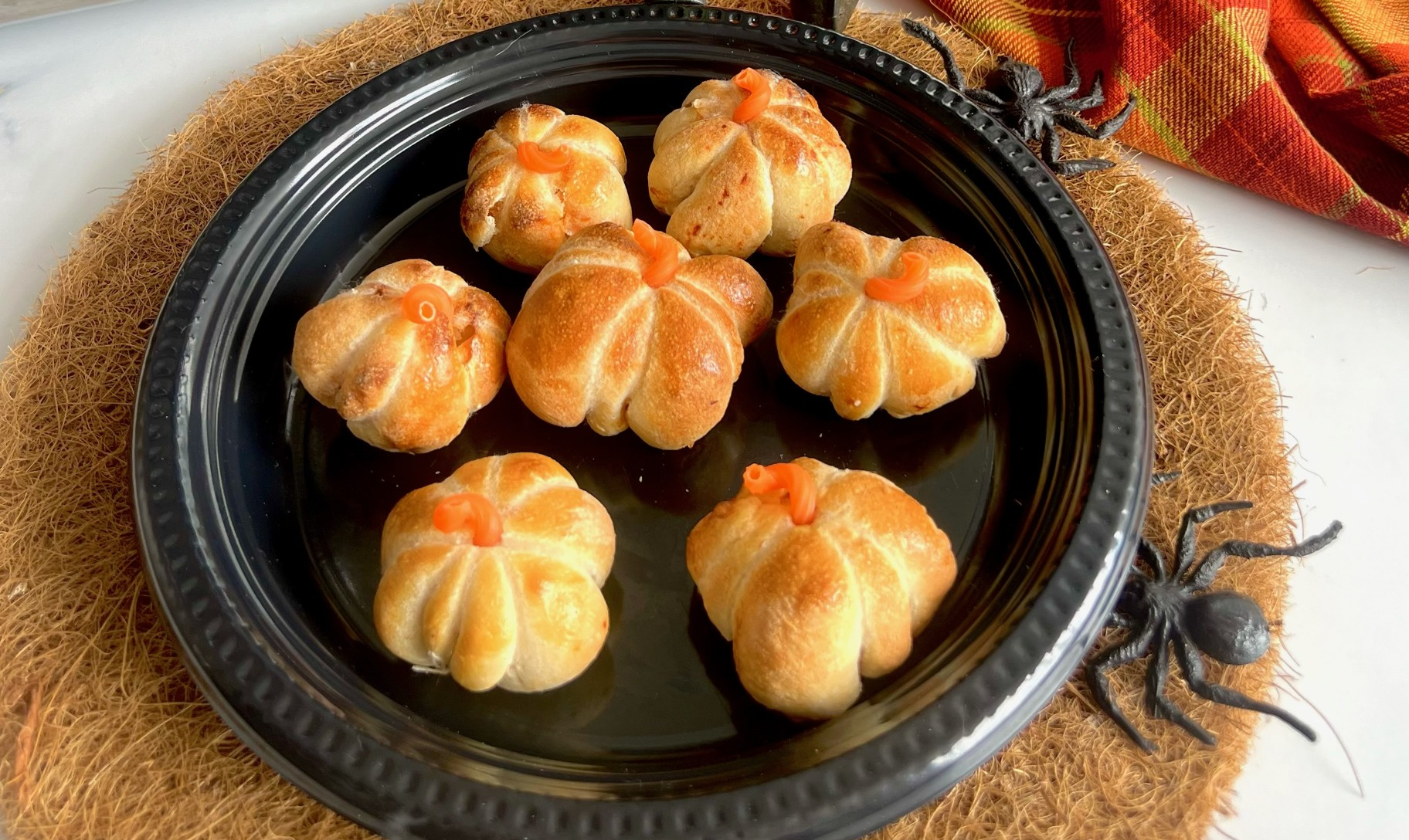 Calabazas de pizza para celebrar Halloween