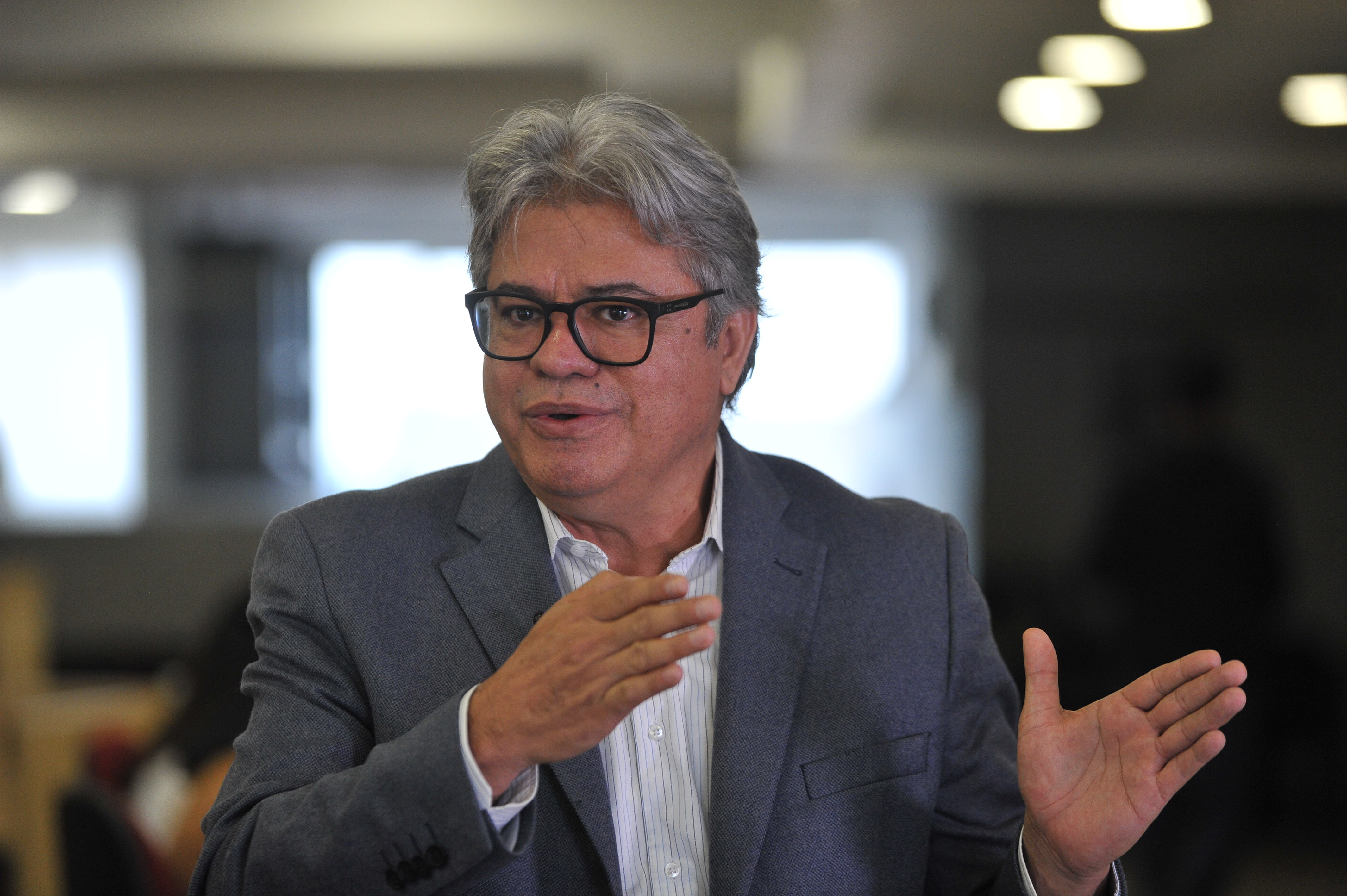 “Hay un bloqueo que no solo tiene consecuencias para Petro, sino para todo el país”