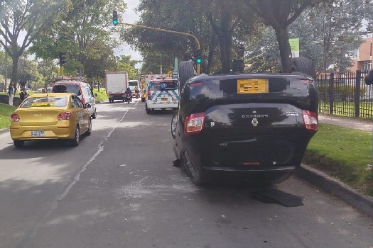 Movilidad hoy: por volcamiento de carro particular hay tráfico lento en calle 170