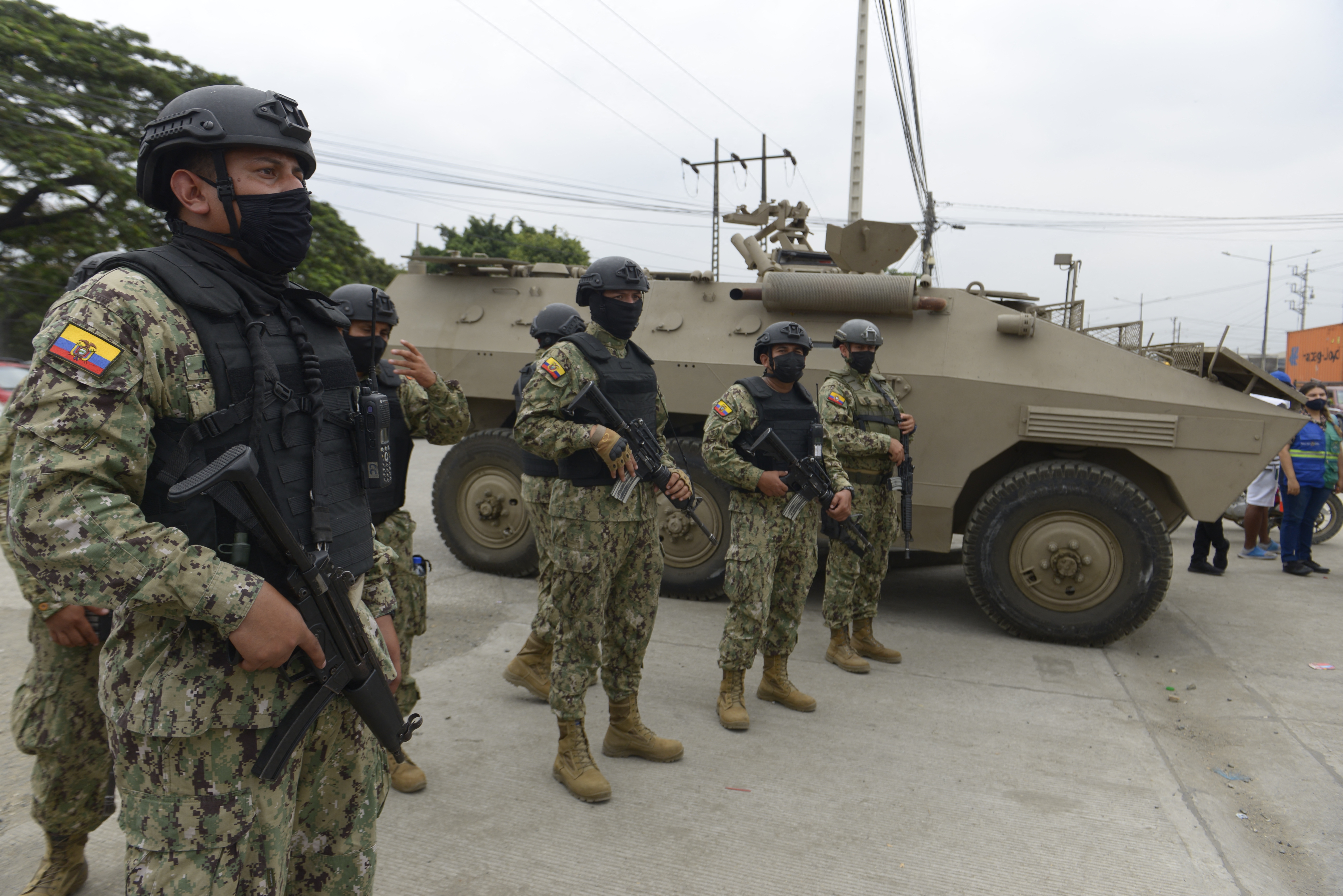 Nuevos enfrentamientos en cárcel de Ecuador tras masacre que dejó 68 muertos