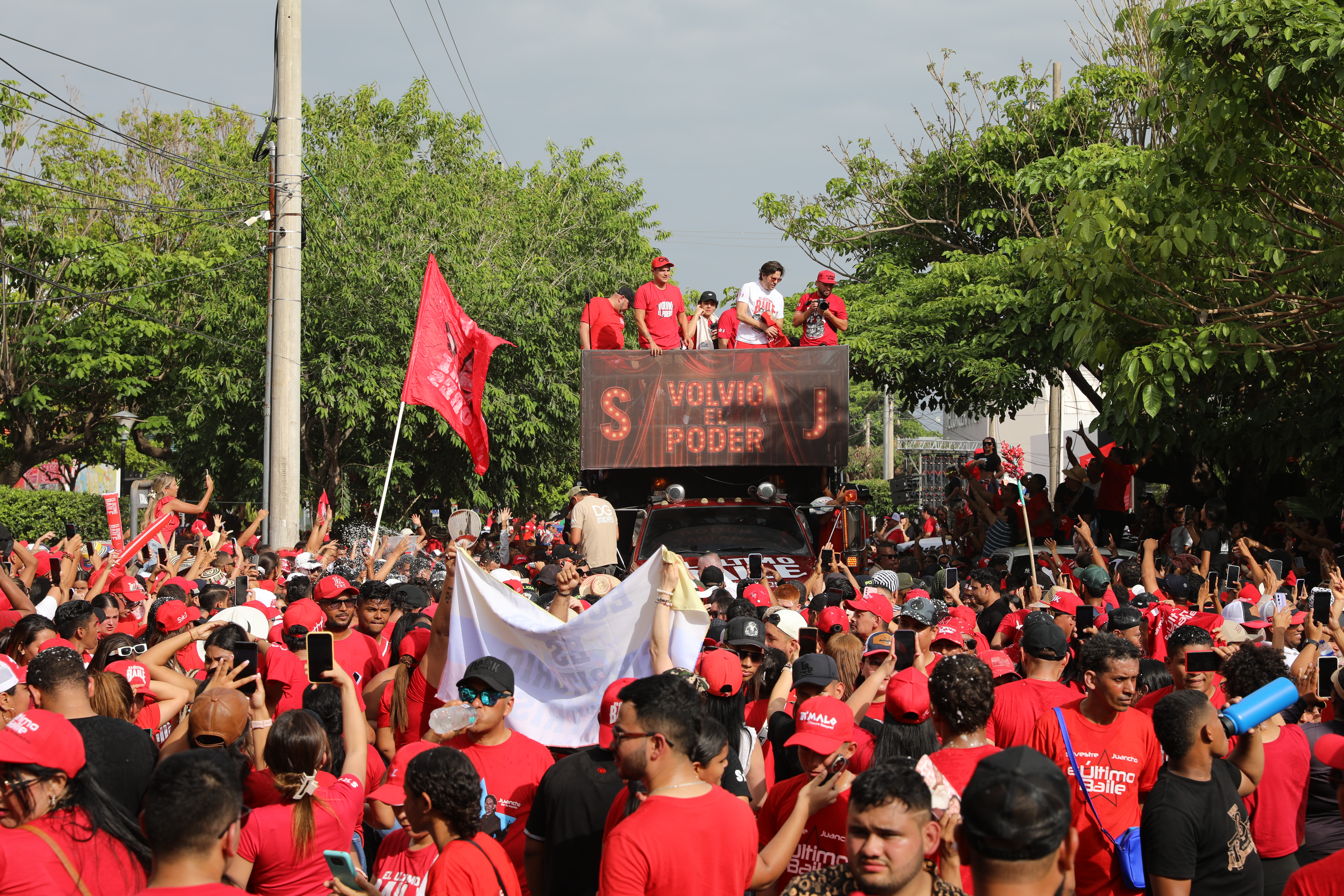 Silvestre Dangond Caravana del album "El ultimo baile" del Festival Silvestrista
