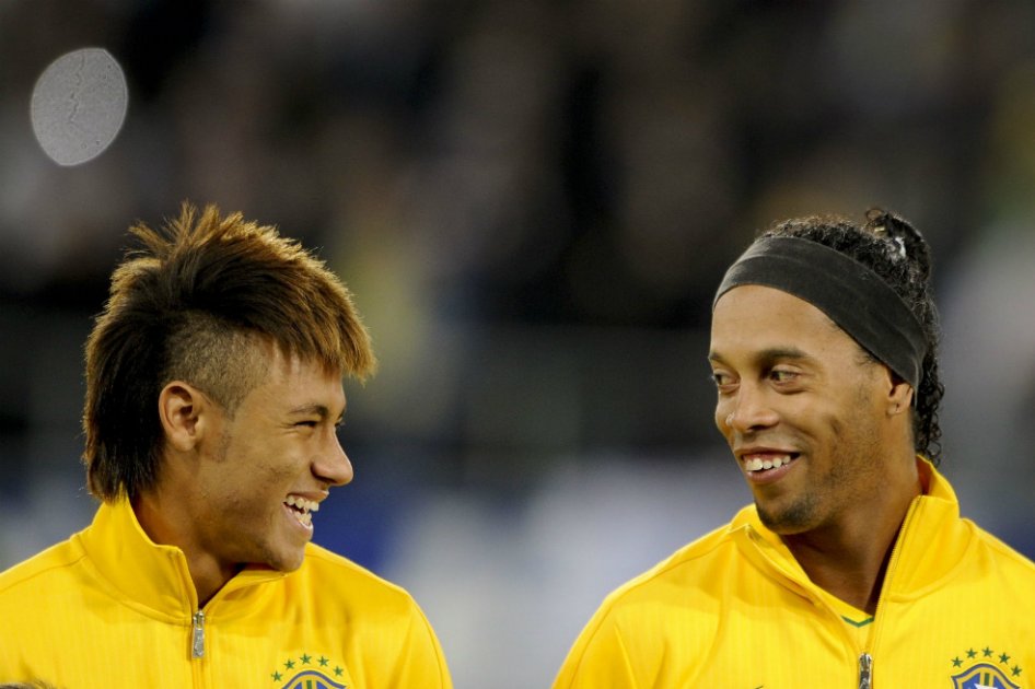 Neymar es mi sucesor y va a hacer historia: Ronaldinho