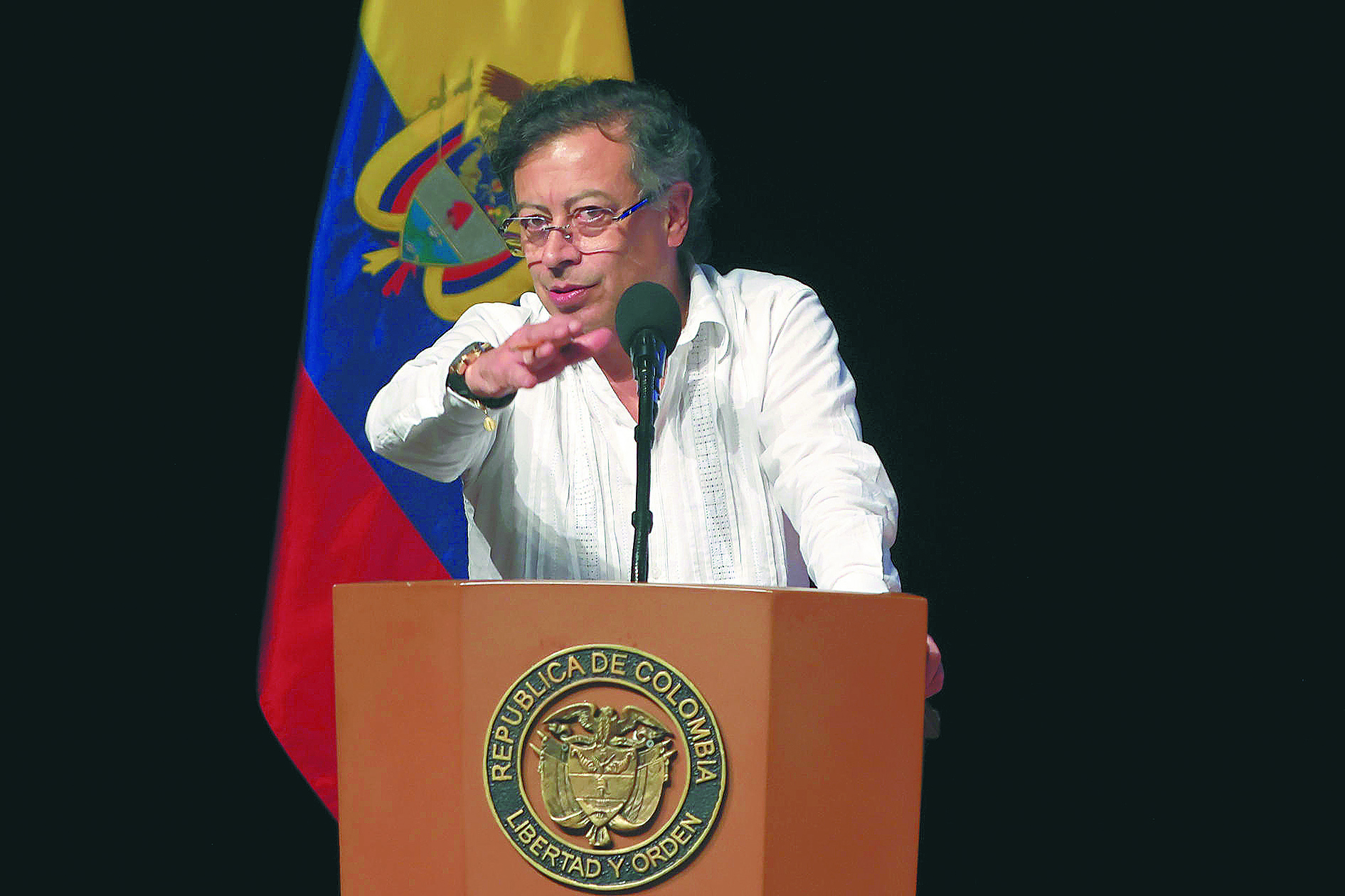 Petro no asistió a Convención Bancaria: ministro de Hacienda lo excusó