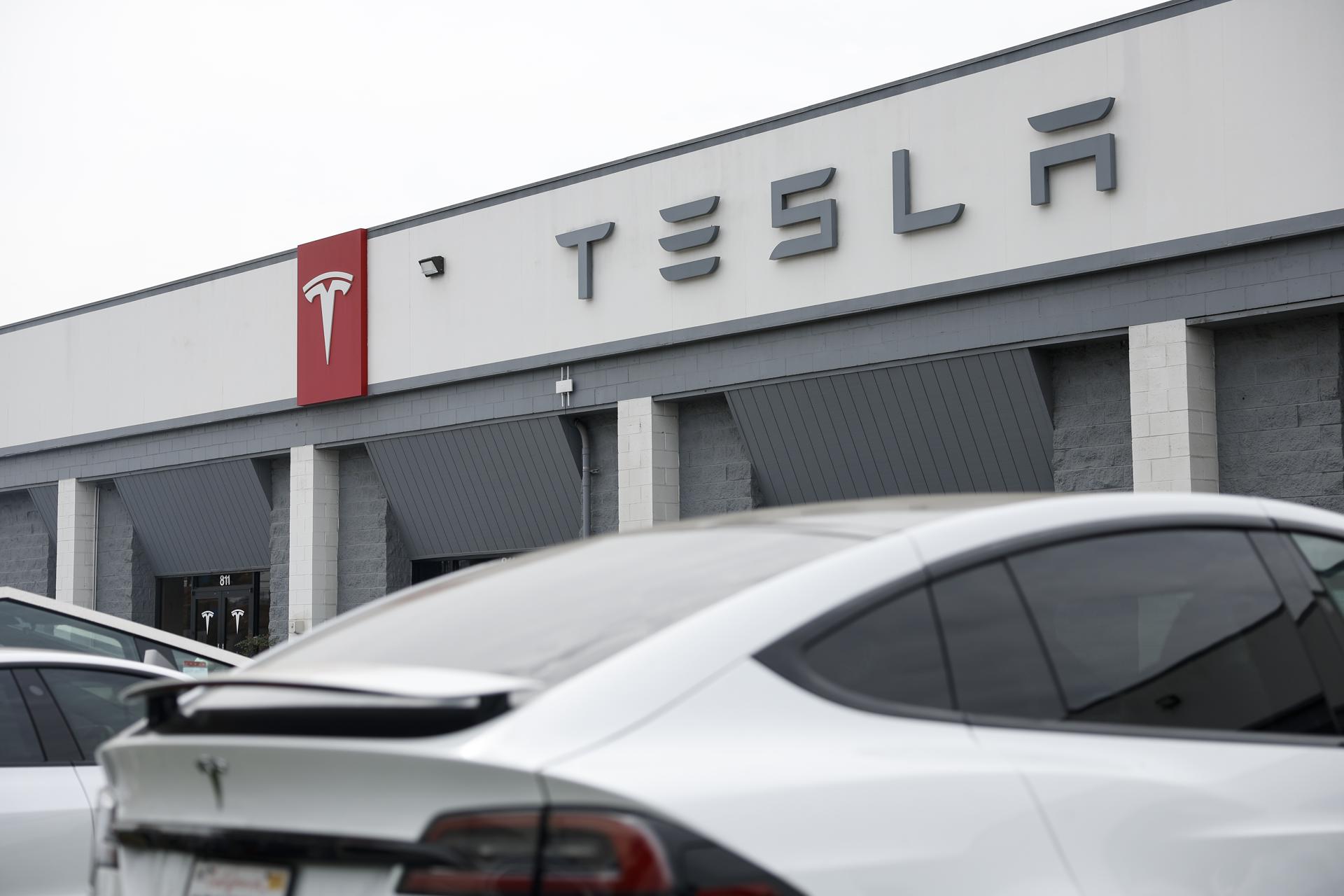 ¿Cuánto vale la IA? Tecnológicas de EE. UU. se desploman y pierden USD 800.000 millones