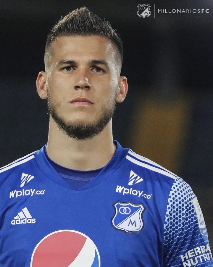 Juan Pablo Vargas, al menos seis semanas de baja