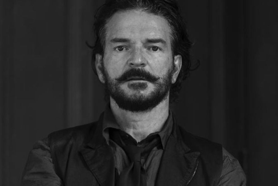 Ricardo Arjona regresó a la música tras retirarse por dolorosa enfermedad