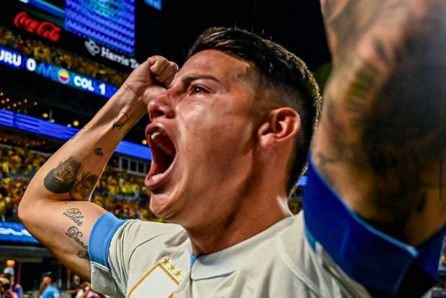 ¡Hija orgullosa! Salomé Rodríguez llora en la tribuna por su padre, James